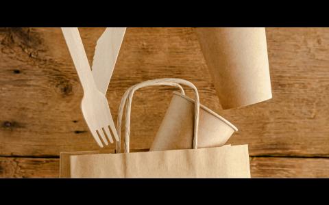 engangskopper, poser og bestik